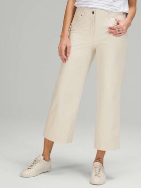 (29) Lululemon City Sleek Wide-Leg High Rise 7/8 Length Pant White Opal Cream